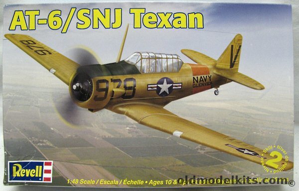 Revell 1/48 AT-6 Texan / SNJ - Naval Air Reserve NAS Glenview IL 1956 / Luke Airfield AZ 1942 (Ex-Monogram), 85-5251 plastic model kit